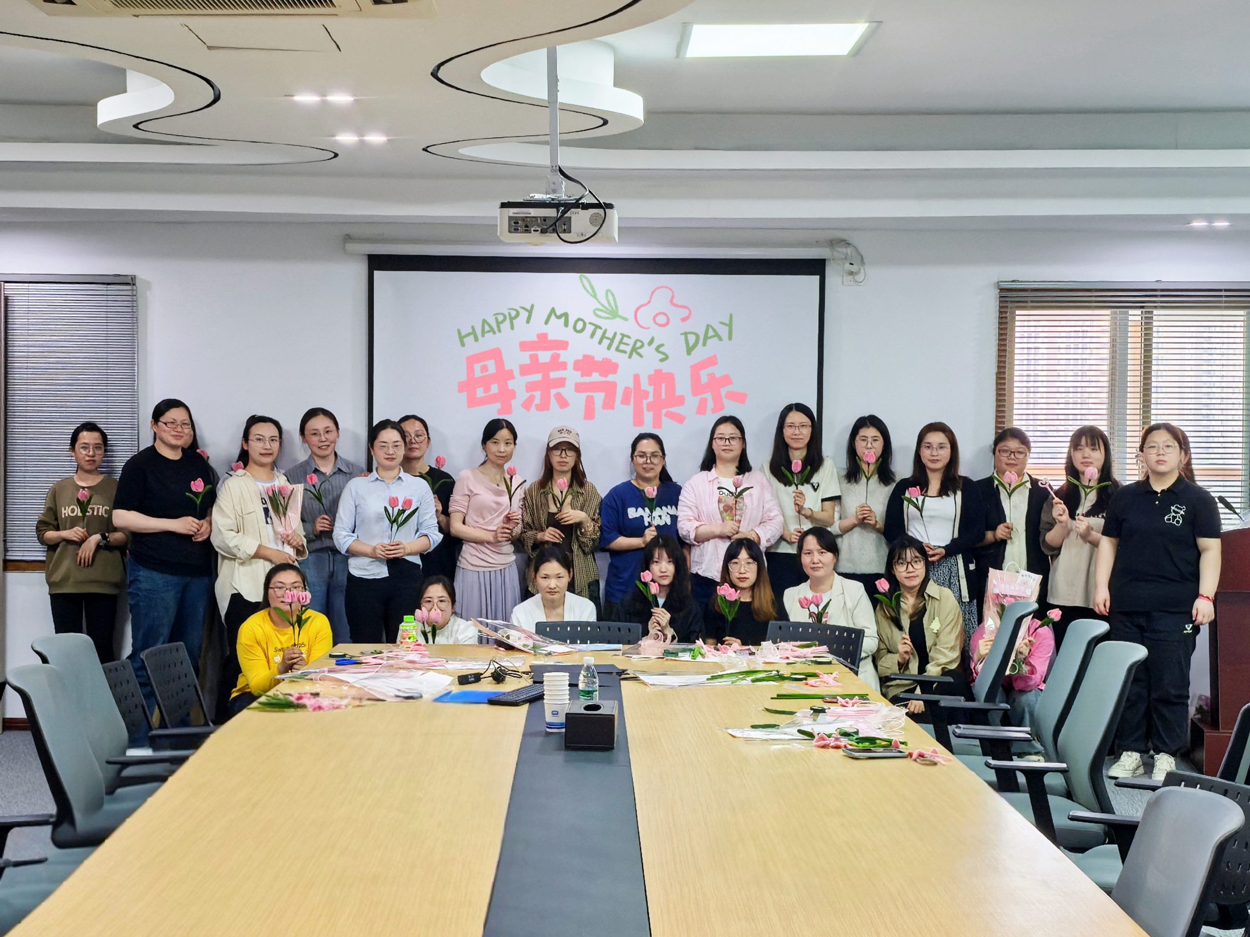 時(shí)光禮贊 永恒綻放 | 國(guó)貿(mào)母親節(jié)DIY活動(dòng)精彩花絮